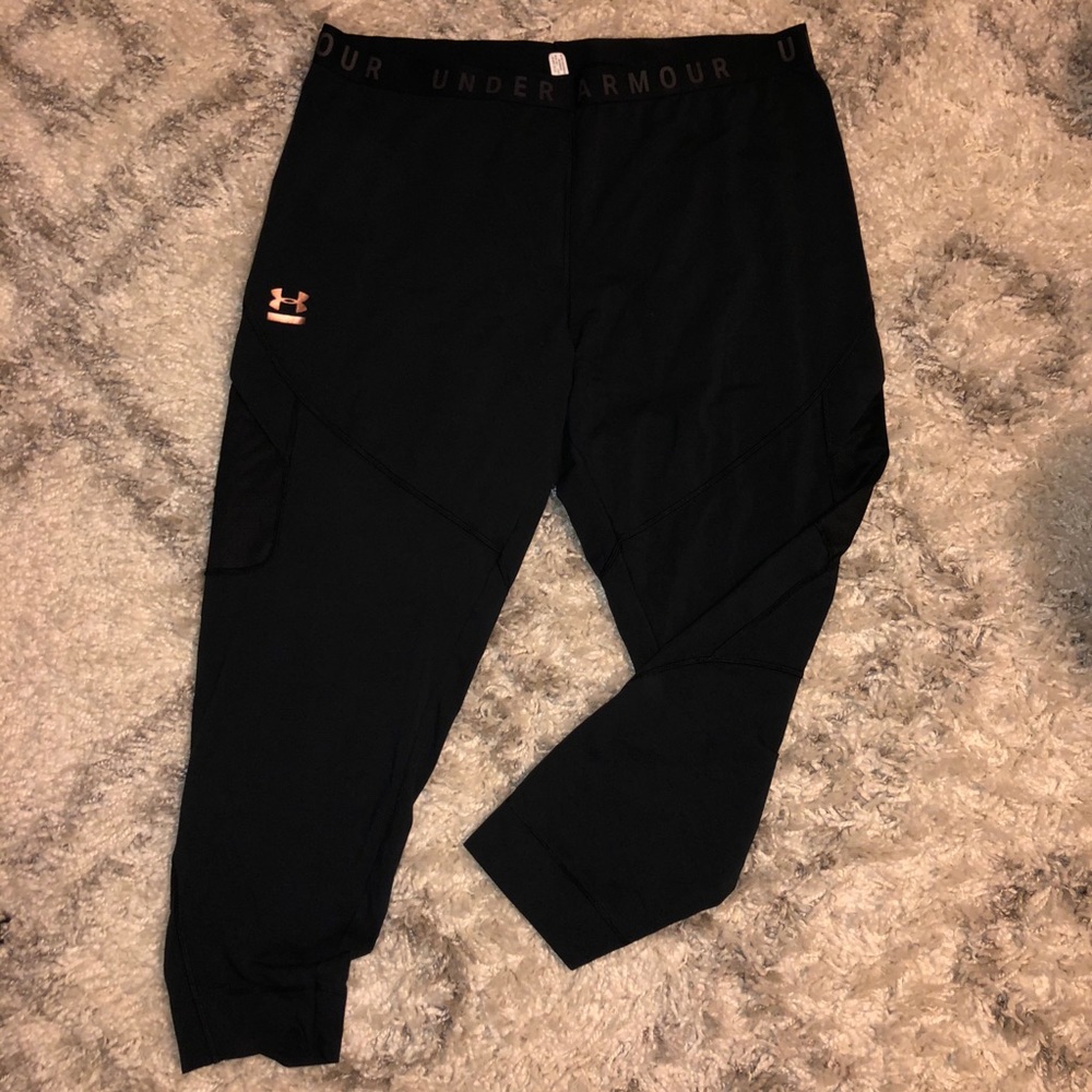 Women’s Athletic Capris
